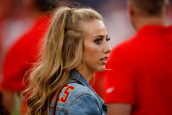 Breaking News : Kansas City in Dismay , Sadly Patrick Mahomes wife Brittany ‘loses’ one of her best friends