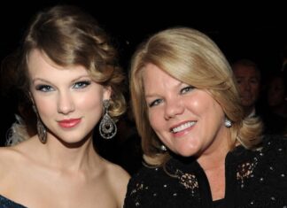 BREAKING: Global superstar Taylor Swift has been left heartbroken after her mother, Andrea Swift, faced a sudden medical crisis. Taylor was turned upside down as she rushed to be by her mother’s side after she collapse 15mins ago ” Swifties sending prayers
