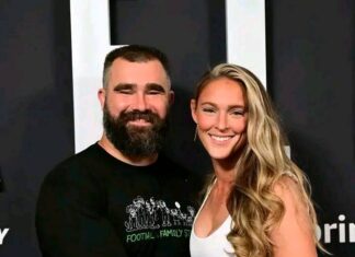 Breaking news : Three kids yet Jason Kelce and wife Kylie finds reasons going their separate ways’ …Kylie’s cousin 15mins ago was…