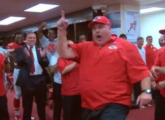 OMG!! Chiefs Head Coach Andy Reid, Travis Kelce & Patrick Mahomes Break Out Wild Dance Moves as They Celebrate Chiefs’ Win Over Colts…SEE PHOTOS